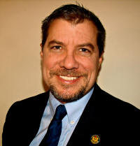 Dr Gavin West